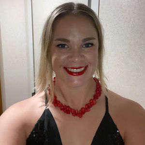 Meet your Posher, Katelyn